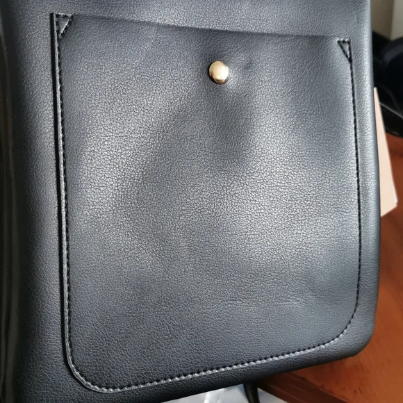 NWT Miztique Crossbody Bag designer collection black and gold multi compartment - Picture 12 of 13